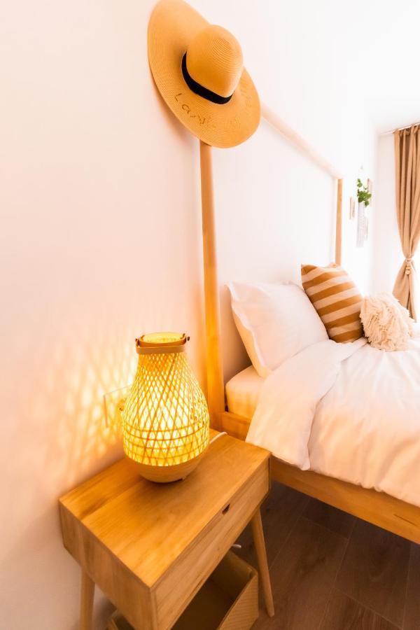 Brown Bear Apt. Boho Style Bedroom W/ City View & Free Parking Braşov Exteriör bild